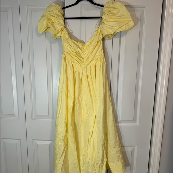Elegant Yellow Off-Shoulder Midi Dress - Picture 5 of 5